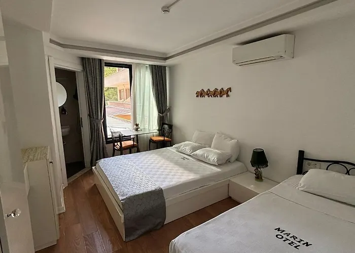 Urla Marin מלון 4*